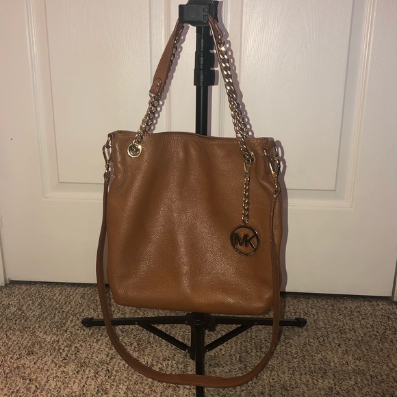 Michael Kors Handbags - Authentic Michael Kors purse